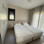 Luxe Benedenwoning Nula Apartment