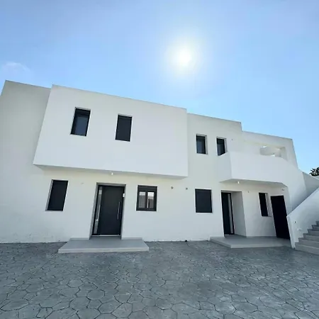 Luxe Benedenwoning Nula