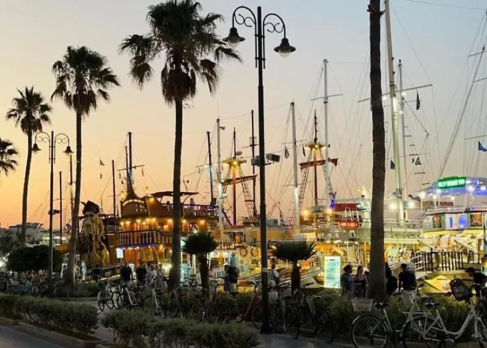 Lägenhet Luxe Benedenwoning Nula Kos