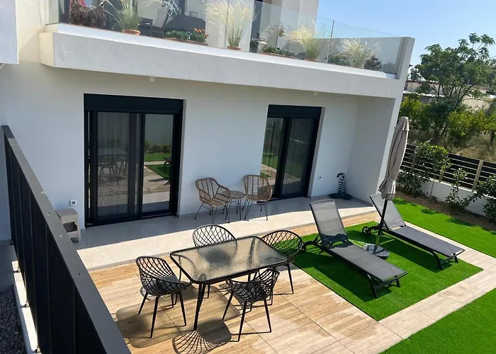 Luxe Benedenwoning Nula *